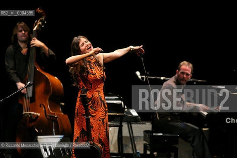 Roma, Auditorium Parco della Musica 22 09 2007.Nella foto: la cantante e songwriter Chiara Civello in concerto..  ©Riccardo Musacchio & Flavio Ianniello/Rosebud2