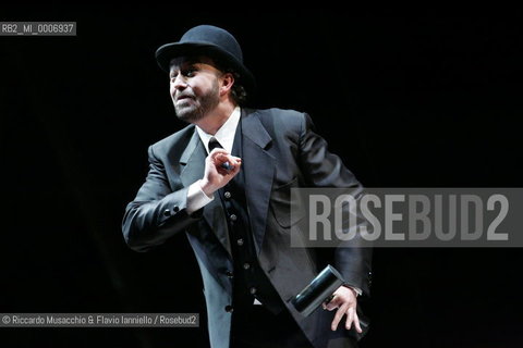 Rome, Auditorium Parco della Musica 16 02 2006.The Rakes Progress an Igor Stravinskij opera.Orchestra and Choir of the Accademia Nazionale di Santa Cecilia, conductor Daniele Gatti, director Lorenzo Mariani, scene and costums Maurizio Balo.  ©Riccardo Musacchio & Flavio Ianniello/Rosebud2