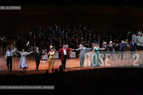 Rome, Auditorium Parco della Musica 16 02 2006.The Rakes Progress an Igor Stravinskij opera.Orchestra and Choir of the Accademia Nazionale di Santa Cecilia, conductor Daniele Gatti, director Lorenzo Mariani, scene and costums Maurizio Balo.  ©Riccardo Musacchio & Flavio Ianniello/Rosebud2