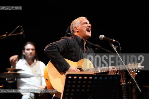 Rome, Auditorium Music Park Nov 23 2011.Bungaro & Michele Ascolese.Acusticanto Tour 2011 .Spegial guestes:.Pilar voice, Paolo Buonvino piano. ©Riccardo Musacchio & Flavio Ianniello/Rosebud2