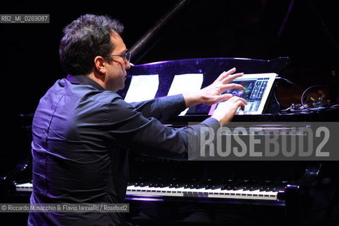 Rome, Auditorium Music Park Nov 23 2011.Bungaro & Michele Ascolese.Acusticanto Tour 2011 .Spegial guestes:.Pilar voice, Paolo Buonvino piano. ©Riccardo Musacchio & Flavio Ianniello/Rosebud2