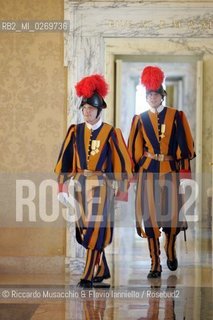Castel Gandolfo (Roma) Maggio 2005: .Salone e Guardie Svizzere.Ph Riccardo Musacchio e Flavio Ianniello.
 ©Riccardo Musacchio & Flavio Ianniello/Rosebud2
