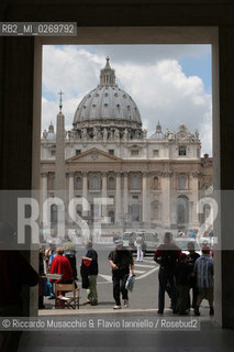 Città del Vaticano,  May 2005.Nella foto: veduta di Piazza San Pietro. ©Riccardo Musacchio & Flavio Ianniello/Rosebud2