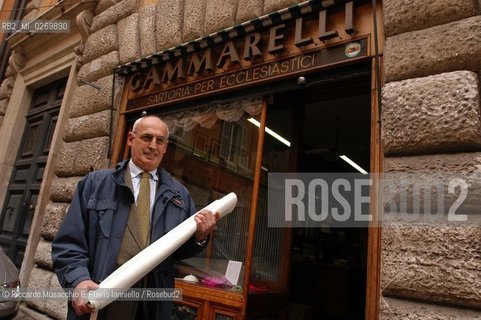 Roma 24-11-2003. Vatican Style, negozi di abbigliamento ed accessori clericali. in foto: la sartoria Gammarelli. ©Riccardo Musacchio & Flavio Ianniello/Rosebud2