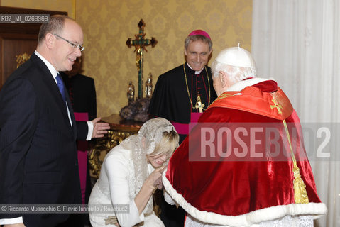 Città del Vaticano 12 Gennaio 2013 Papa  Benedetto XVI ha ricevuto questa mattina in udienza privata il principe Alberto II di Monaco con la principessa Charlene. ©Riccardo Musacchio & Flavio Ianniello/Rosebud2