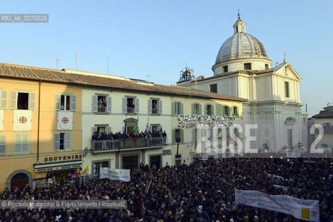 Castel Gandolfo (Rome) Feb 28 2013. Pope Benedict XVI greets the faithful from the balcony during the last day of his reign as pontiff.  ©Riccardo Musacchio & Flavio Ianniello/Rosebud2