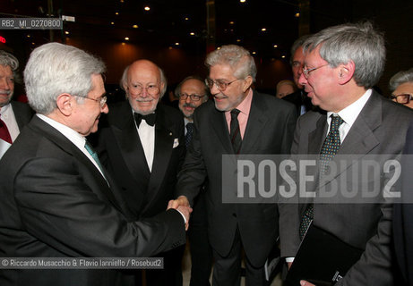 Roma, Auditorium Parco della Musica 28 04 2007.Omaggio ad Armando Trovajoli.Orchestra e Coro dellAccademia Nazionale di Santa Cecilia.Franco Petracchi direttore.Armando Trovajoli pianoforte.Massimo Quarta violino.Ph Riccardo Musacchio
 ©Riccardo Musacchio & Flavio Ianniello/Rosebud2