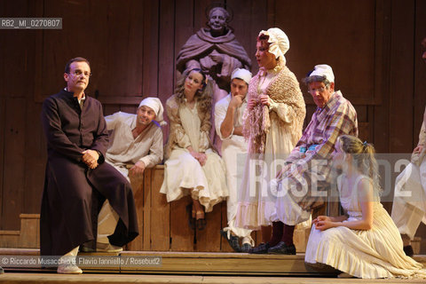 Fabriano, AN 21 11 2009 .Aggiungi Un Posto a Tavola il Musical.di Garinei e Giovannini con la collaborazione.di Jaja Fiastri.Musiche di Armando Trovajoli.Coreografie di Gino Landi.Messa in Scena di Johnny Dorelli.con Gianluca Guidi, Enzo Garinei e Marisa Laurito.e con Marco Simeoli e Valentina Cenni.. ©Riccardo Musacchio & Flavio Ianniello/Rosebud2
