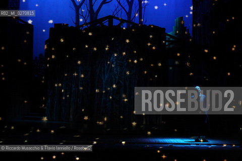 Fabriano, AN 21 11 2009 .Aggiungi Un Posto a Tavola il Musical.di Garinei e Giovannini con la collaborazione.di Jaja Fiastri.Musiche di Armando Trovajoli.Coreografie di Gino Landi.Messa in Scena di Johnny Dorelli.con Gianluca Guidi, Enzo Garinei e Marisa Laurito.e con Marco Simeoli e Valentina Cenni.. ©Riccardo Musacchio & Flavio Ianniello/Rosebud2