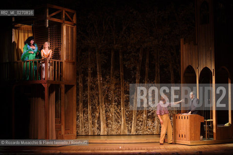 Fabriano, AN 21 11 2009 .Aggiungi Un Posto a Tavola il Musical.di Garinei e Giovannini con la collaborazione.di Jaja Fiastri.Musiche di Armando Trovajoli.Coreografie di Gino Landi.Messa in Scena di Johnny Dorelli.con Gianluca Guidi, Enzo Garinei e Marisa Laurito.e con Marco Simeoli e Valentina Cenni.. ©Riccardo Musacchio & Flavio Ianniello/Rosebud2