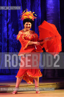 Fabriano, AN 21 11 2009 .Aggiungi Un Posto a Tavola il Musical.di Garinei e Giovannini con la collaborazione.di Jaja Fiastri.Musiche di Armando Trovajoli.Coreografie di Gino Landi.Messa in Scena di Johnny Dorelli.con Gianluca Guidi, Enzo Garinei e Marisa Laurito.e con Marco Simeoli e Valentina Cenni.. ©Riccardo Musacchio & Flavio Ianniello/Rosebud2