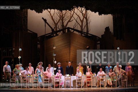 Fabriano, 21 11 2009 Debutto Aggiungi Un Posto a Tavola il Musical.di Garinei e Giovannini con la collaborazione.di Jaja Fiastri.Musiche di Armando Trovajoli.Coreografie di Gino Landi.Messa in Scena di Johnny Dorelli.con Gianluca Guidi, Enzo Garinei e Marisa Laurito.e con Marco Simeoli e Valentina Cenni.. ©Riccardo Musacchio & Flavio Ianniello/Rosebud2