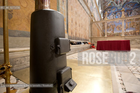 Città del Vaticano 09 03 2013.Visita nella Cappella Sistina in attesa del Conclave..Nella foto: la stufa da dove partiranno le fumate. ©Riccardo Musacchio & Flavio Ianniello/Rosebud2