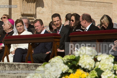 Città del Vaticano Mar 19 2013.Cerimonia di Intronizzazione di Papa Francesco..Nella foto: Maria Teresa di Lussemburgo con il marito e Alberto di Monaco con la moglie Charlene Wittstock. ©Riccardo Musacchio & Flavio Ianniello/Rosebud2