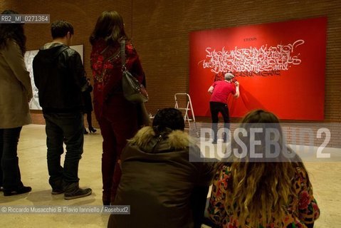 Roma, Auditorium Parco della Musica 15 03 2013.Libri Come, Festa del Libro e della Lettura..Nella foto: Luca Barcellona esegue la performance di calligrafia Europa. ©Riccardo Musacchio & Flavio Ianniello/Rosebud2