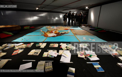 Roma, Auditorium Parco della Musica 15 03 2013.Libri Come, Festa del Libro e della Lettura.Nella foto: Di/versi europei installazione di Geoletteratura, Fernanda Pessolano. ©Riccardo Musacchio & Flavio Ianniello/Rosebud2