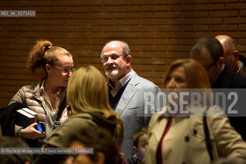 Roma, Auditorium Parco della Musica 16 03 2013.Libri Come, Festa del Libro e della Lettura..Nella foto: Salman Rushdie tra la folla. ©Riccardo Musacchio & Flavio Ianniello/Rosebud2