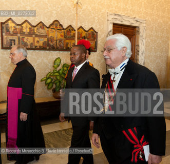 Città del Vaticano 11 04 2013.Sua Santità Papa Francesco riceve il primo ministro della Repubblica del Mozambico, Alberto Clementino Vaquina. ©Riccardo Musacchio & Flavio Ianniello/Rosebud2