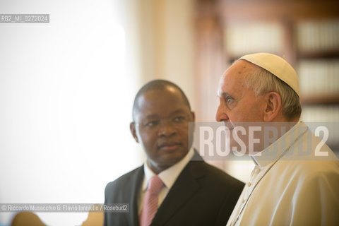 Città del Vaticano 11 04 2013.Sua Santità Papa Francesco riceve il primo ministro della Repubblica del Mozambico, Alberto Clementino Vaquina. ©Riccardo Musacchio & Flavio Ianniello/Rosebud2