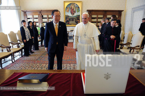 Città del Vaticano, palazzo Apostolico 09 04 2013.Sua Santità Papa Francesco riceve in udienza il Segretario Generale dell’Organizzazione delle Nazioni Unite, S.E. il Signor Ban Ki-Moon.. ©Riccardo Musacchio & Flavio Ianniello/Rosebud2