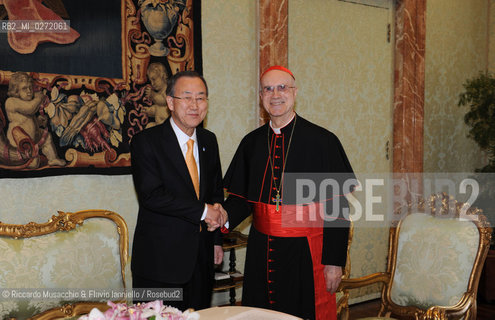 Città del Vaticano, palazzo Apostolico 09 04 2013.Sua Santità Papa Francesco riceve in udienza il Segretario Generale dell’Organizzazione delle Nazioni Unite, S.E. il Signor Ban Ki-Moon..Nella foto: con il Card. Tarcisio Bertone. ©Riccardo Musacchio & Flavio Ianniello/Rosebud2