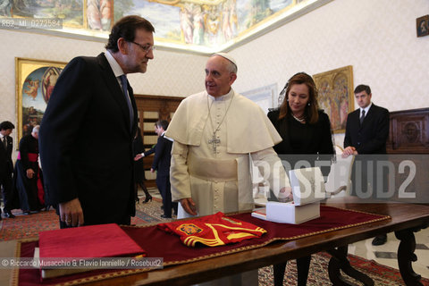 Città del Vaticano, Palazzo Apostolico 15 04 213.Sua Santità Papa Francesco  riceve in udienza il Primo Ministro spagnolo Mariano Rajoy accompagnato da mons. Georg Gaenswein. ©Riccardo Musacchio & Flavio Ianniello/Rosebud2