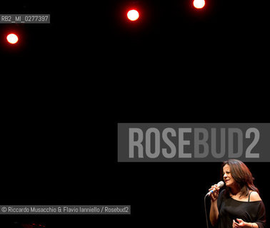 Roma, Auditorium Parco della Musica 26 03 2013.La voce, Susanna Stivali “Piani DiVersi” .Susanna Stivali voce.Salvatore Bonafede, Ramberto Ciammarughi, Alessandro Gwis, Pietro Lussu, Luca Mannutza pianoforte. ©Riccardo Musacchio & Flavio Ianniello/Rosebud2