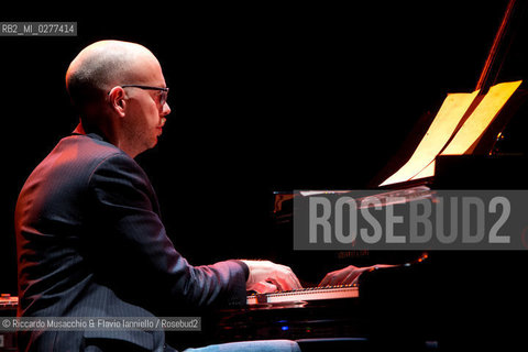 Roma, Auditorium Parco della Musica 26 03 2013.La voce, Susanna Stivali “Piani DiVersi” .Susanna Stivali voce.Salvatore Bonafede, Ramberto Ciammarughi, Alessandro Gwis, Pietro Lussu, Luca Mannutza pianoforte. ©Riccardo Musacchio & Flavio Ianniello/Rosebud2