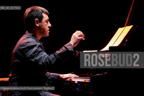 Roma, Auditorium Parco della Musica 26 03 2013.La voce, Susanna Stivali “Piani DiVersi” .Susanna Stivali voce.Salvatore Bonafede, Ramberto Ciammarughi, Alessandro Gwis, Pietro Lussu, Luca Mannutza pianoforte. ©Riccardo Musacchio & Flavio Ianniello/Rosebud2