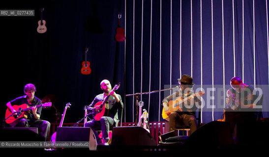 Roma, Auditorium Parco della Musica 24 03 2013.Alessandro Mannarino Corde: concerto per sole chitarre, con.Fausto Mesolella chitarra.Tony Canto chitarra.Alessandro Chimienti chitarra. ©Riccardo Musacchio & Flavio Ianniello/Rosebud2
