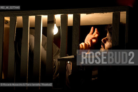 Roma, Auditorium Parco della Musica 24 03 2013.Alessandro Mannarino Corde: concerto per sole chitarre, con.Fausto Mesolella chitarra.Tony Canto chitarra.Alessandro Chimienti chitarra. ©Riccardo Musacchio & Flavio Ianniello/Rosebud2