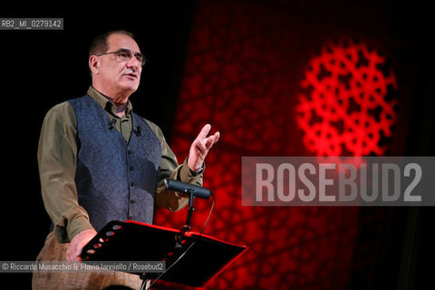 Rome, Oct 04 2007 Auditorium Parco della Musica.Italian writer and poet Vincenzo Cerami during the reading of the novel Le Mille e una Notte. ©Riccardo Musacchio & Flavio Ianniello/Rosebud2