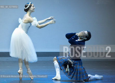 Roma, Auditorium Parco della Musica 28 07 2013.Tributo a Rudolf Nureyev Il mito e la passione .Gala Internazionale di danza..Nella foto: Ashley Bouder e Joaquin De Luz (New York City Ballet). ©Riccardo Musacchio & Flavio Ianniello/Rosebud2