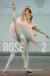 Roma, Auditorium Parco della Musica 28 07 2013.Tributo a Rudolf Nureyev Il mito e la passione .Gala Internazionale di danza..Nella foto: Evgenia Obratsova e Denis Rodkin (Teatro Bolshoi di Mosca). ©Riccardo Musacchio & Flavio Ianniello/Rosebud2