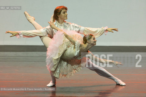 Roma, Auditorium Parco della Musica 28 07 2013.Tributo a Rudolf Nureyev Il mito e la passione .Gala Internazionale di danza..Nella foto: Evgenia Obratsova e Denis Rodkin (Teatro Bolshoi di Mosca). ©Riccardo Musacchio & Flavio Ianniello/Rosebud2