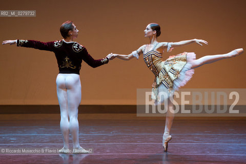 Roma, Auditorium Parco della Musica 28 07 2013.Tributo a Rudolf Nureyev Il mito e la passione .Gala Internazionale di danza..Nella foto: Maria Yakovleva e Denys Cherevychko (Opera di Vienna). ©Riccardo Musacchio & Flavio Ianniello/Rosebud2