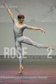 Roma, Auditorium Parco della Musica 28 07 2013.Tributo a Rudolf Nureyev Il mito e la passione .Gala Internazionale di danza..Nella foto: Friedemann Vogel e Oscar Chacon (Bejart Ballet Lausanne). ©Riccardo Musacchio & Flavio Ianniello/Rosebud2