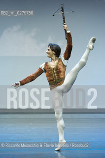 Roma, Auditorium Parco della Musica 28 07 2013.Tributo a Rudolf Nureyev Il mito e la passione .Gala Internazionale di danza..Nella foto: Giuseppe Picone étoile internazionale. ©Riccardo Musacchio & Flavio Ianniello/Rosebud2
