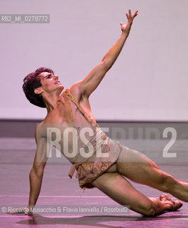 Roma, Auditorium Parco della Musica 28 07 2013.Tributo a Rudolf Nureyev Il mito e la passione .Gala Internazionale di danza..Nella foto: Ashley Bouder e Joaquin De Luz (New York City Ballet). ©Riccardo Musacchio & Flavio Ianniello/Rosebud2