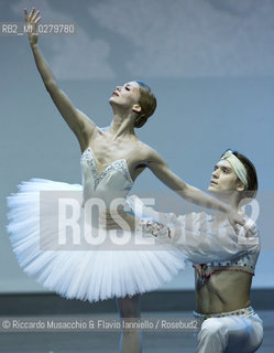 Roma, Auditorium Parco della Musica 28 07 2013.Tributo a Rudolf Nureyev Il mito e la passione .Gala Internazionale di danza..Nella foto: Evgenia Obratsova e Denis Rodkin (Teatro Bolshoi di Mosca). ©Riccardo Musacchio & Flavio Ianniello/Rosebud2