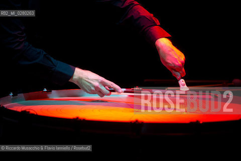 Roma, Auditorium Parco della Musica 20 06 2013.Chant de la Matiére.Performance per Feed-Drum, SkinAct e Multi-percussioni.Interprete Philippe Spiesser. ©Riccardo Musacchio & Flavio Ianniello/Rosebud2