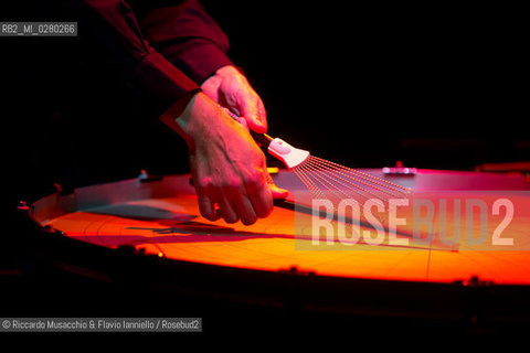Roma, Auditorium Parco della Musica 20 06 2013.Chant de la Matiére.Performance per Feed-Drum, SkinAct e Multi-percussioni.Interprete Philippe Spiesser. ©Riccardo Musacchio & Flavio Ianniello/Rosebud2