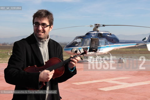 Fiano Romano (RM), Eliporto 17 01 2009.LUniverso Festival delle Scienze 2009.Prove di Helicopter Quartet con quartetto arditti, quattro elicotteri in volo, Alvise Vidolin regia del suono.  ©Riccardo Musacchio & Flavio Ianniello/Rosebud2