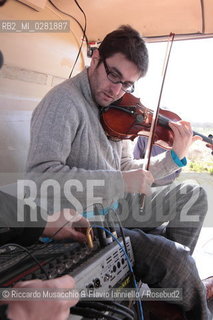 Fiano Romano (RM), Eliporto 17 01 2009.LUniverso Festival delle Scienze 2009.Prove di Helicopter Quartet con quartetto arditti, quattro elicotteri in volo, Alvise Vidolin regia del suono.  ©Riccardo Musacchio & Flavio Ianniello/Rosebud2
