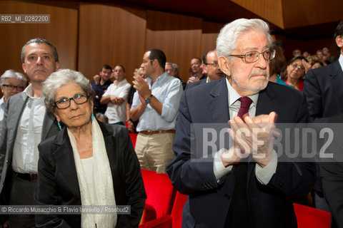 Roma, Auditorium parco della Musica 26 09 2013..Omaggio a Trovajoli .Orchestra e Coro dellAccademia Nazionale di Santa Cecilia.Franco Petracchi direttore.Enrico Pieranunzi pianoforte.Massimo Quarta violino.Nella foto: Ettore Scola con la moglie. ©Riccardo Musacchio & Flavio Ianniello/Rosebud2