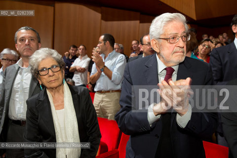 Roma, Auditorium parco della Musica 26 09 2013..Omaggio a Trovajoli .Orchestra e Coro dellAccademia Nazionale di Santa Cecilia.Franco Petracchi direttore.Enrico Pieranunzi pianoforte.Massimo Quarta violino.Nella foto: Ettore Scola con la moglie. ©Riccardo Musacchio & Flavio Ianniello/Rosebud2