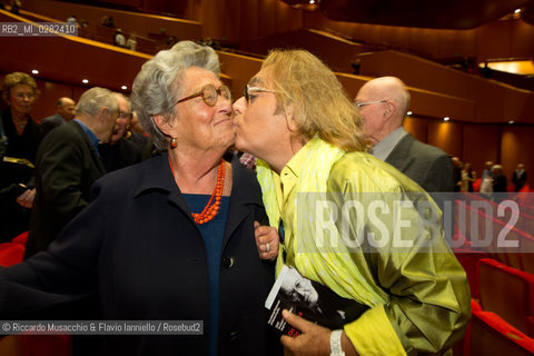 Roma, Auditorium parco della Musica 26 09 2013..Omaggio a Trovajoli .Orchestra e Coro dellAccademia Nazionale di Santa Cecilia.Franco Petracchi direttore.Enrico Pieranunzi pianoforte.Massimo Quarta violino.Nella foto: Leopoldo Mastelloni ed Emy.... ©Riccardo Musacchio & Flavio Ianniello/Rosebud2