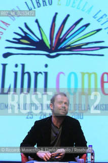 Roma, Auditorium Parco della Musica 26 03 2010.Libri Come festa del libro e della lettura.Nella foto: conferenza di Fabio Volo per le scuole superiori Come scrivo oi miei libri.. ©Riccardo Musacchio & Flavio Ianniello/Rosebud2
