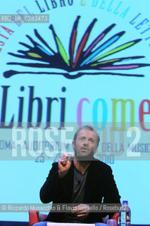 Roma, Auditorium Parco della Musica 26 03 2010.Libri Come festa del libro e della lettura.Nella foto: conferenza di Fabio Volo per le scuole superiori Come scrivo oi miei libri.. ©Riccardo Musacchio & Flavio Ianniello/Rosebud2