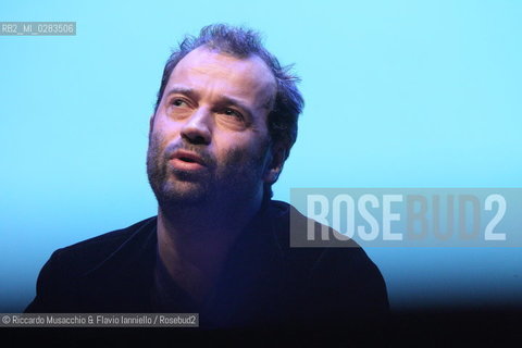 Roma, Auditorium Parco della Musica 26 03 2010.Libri Come festa del libro e della lettura.Nella foto: conferenza di Fabio Volo per le scuole superiori Come scrivo oi miei libri.. ©Riccardo Musacchio & Flavio Ianniello/Rosebud2